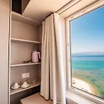 Mari Al Deluxe Sarandë