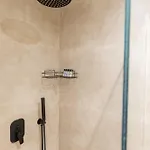 Mari Al Deluxe