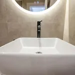 Hotel Mari Al Deluxe