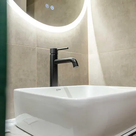 Mari Al Deluxe Hotel 4*