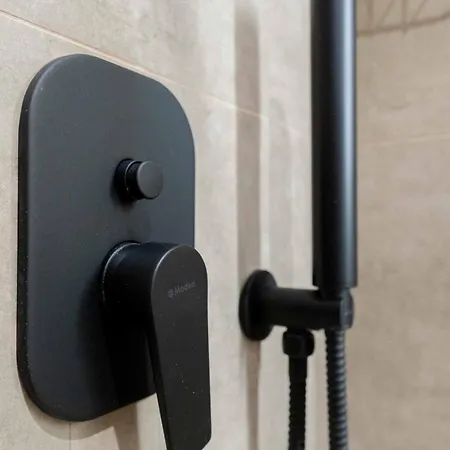 Mari Al Deluxe Hotel