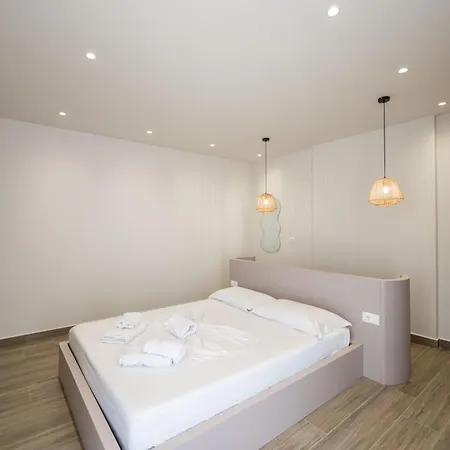 Mari Al Deluxe Szálloda Saranda