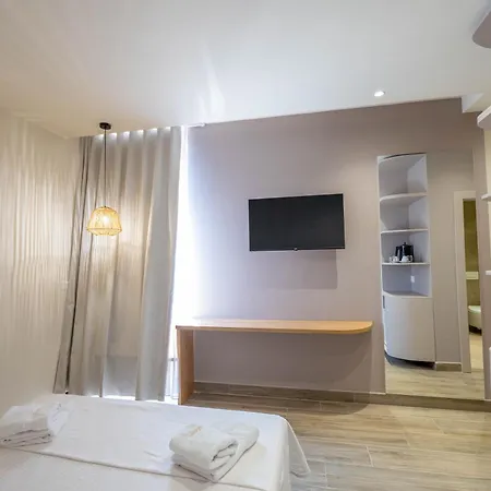 Mari Al Deluxe Hotel