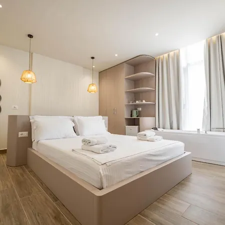 Mari Al Deluxe Szálloda Saranda